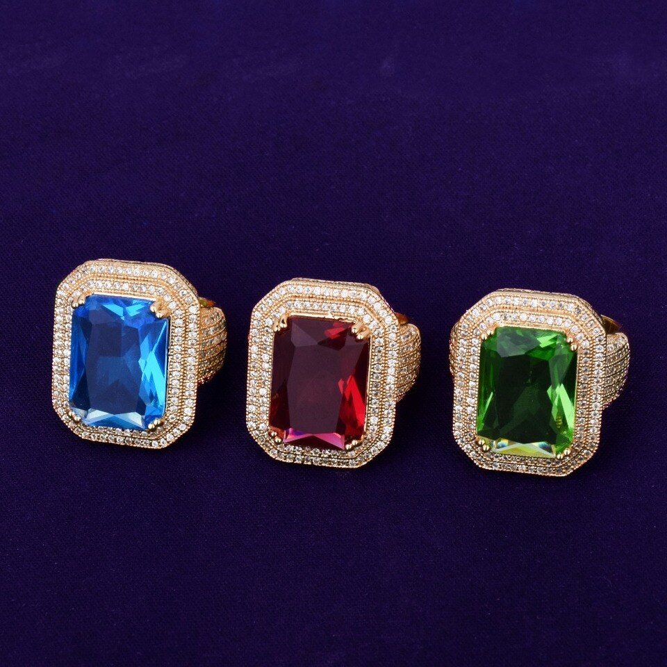 Bague Dorée avec Pierres Bleues