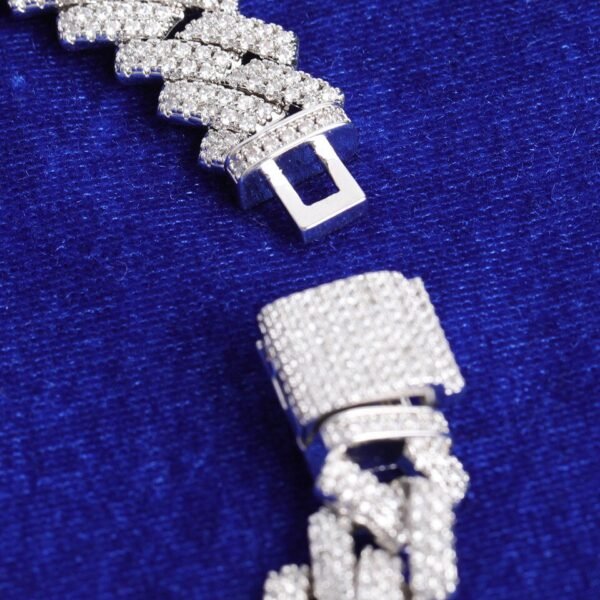 Collier Pendentif Arme avec Prénom - 5