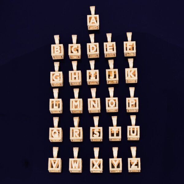Collier personnalisé à lettres en boîte dorées - 4