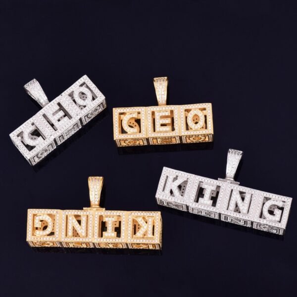 Collier personnalisé à lettres en boîte dorées - 3