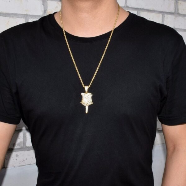 Collier avec pendentif rose pour hommes orné de zircon cubique - 5